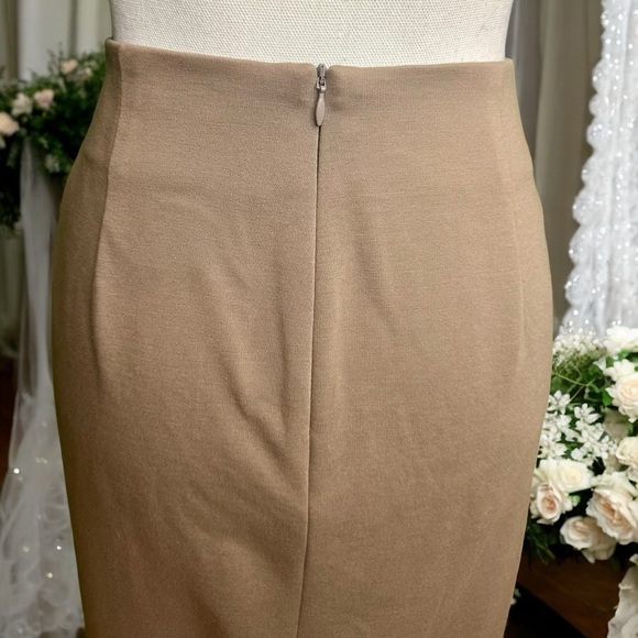 MM Lafleur ‘The Greenpoint Skirt’ in “Russett” Taupe Size +1 = 1X - Picture 8 of 16